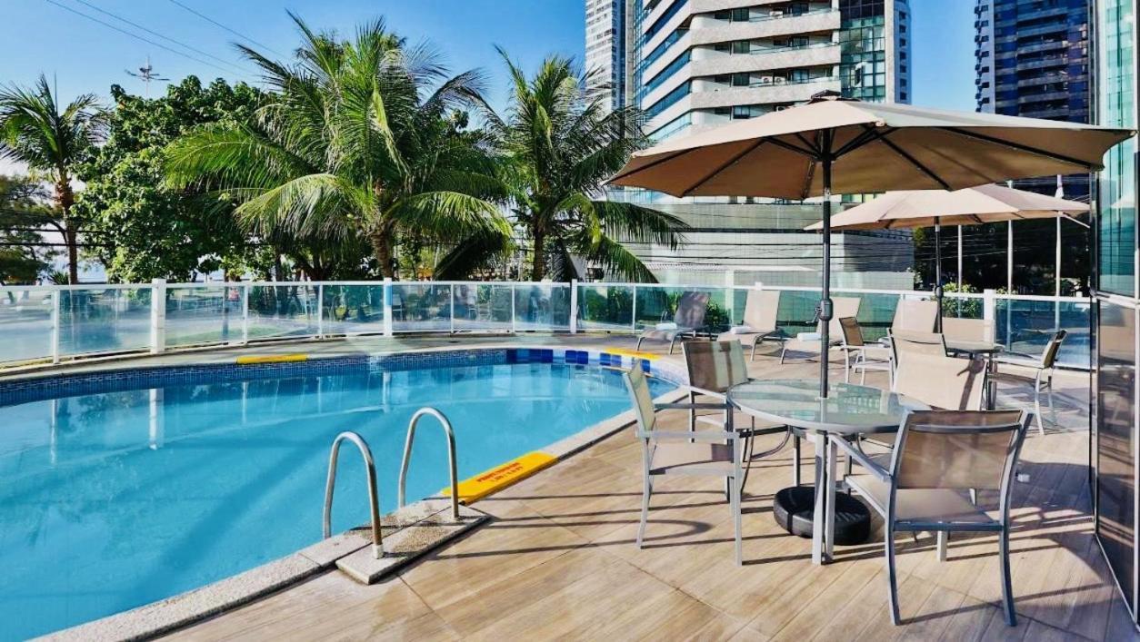 Flat Beira Mar Av Boa Viagem Apartamento *